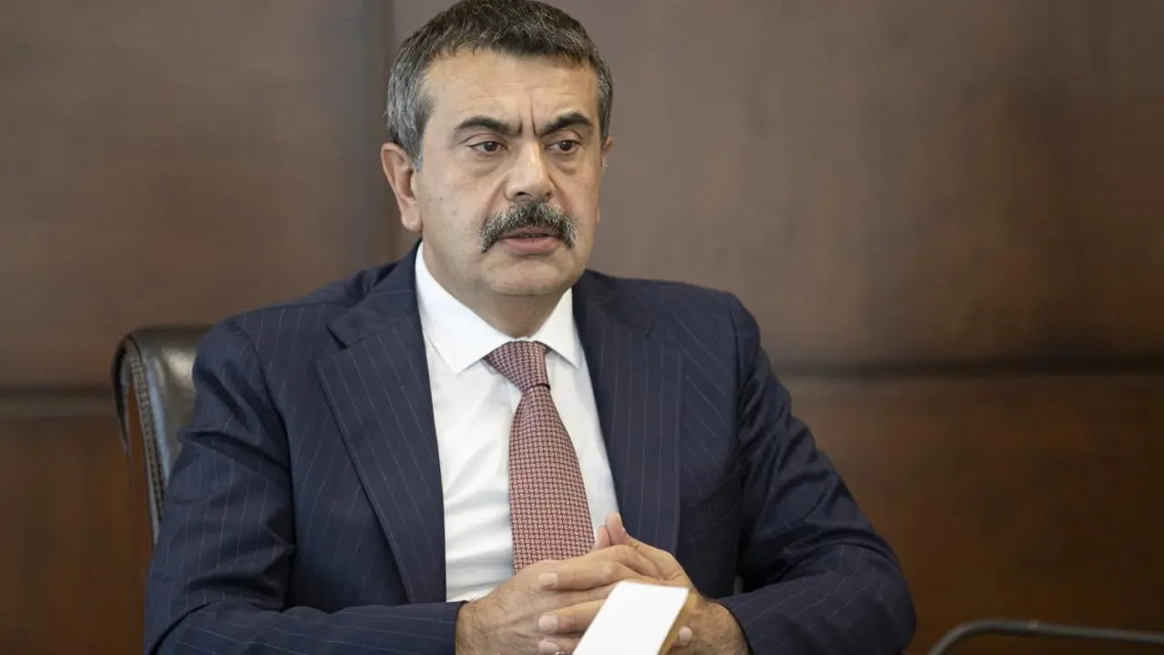 MEB'den Okullara Yapay Zekâ Destekli Güvenlik Modeli: Kartlı Geçiş ve Otomatik Takip Dönemi Başlıyor